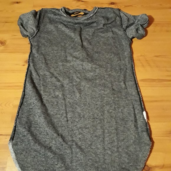 Comfy gray lace up top - Picture 3 of 6